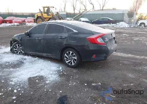 2016 Honda Civic Ex z USA, uszkodzony, nr VIN 2HGFC2F70GH517680